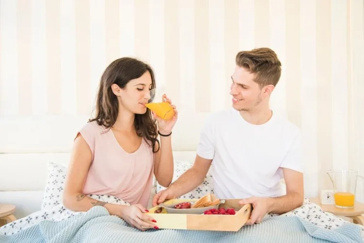 تغذیه ماه اول بارداری برای زیبایی جنین